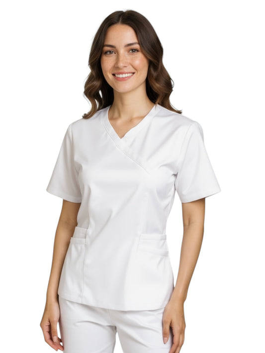 Filipina Médica Dama Megan Blanco