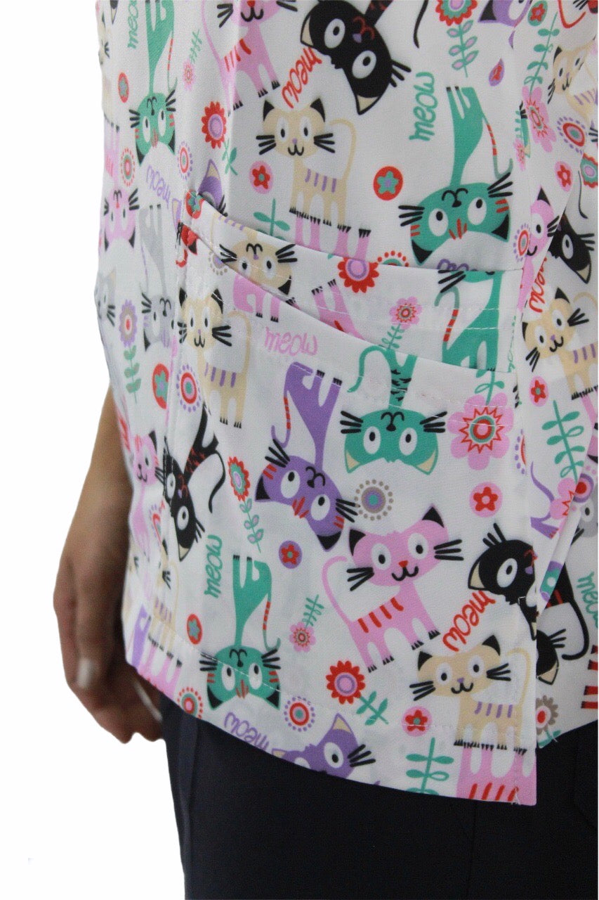 Filipina Médica Dama Tania Gatos