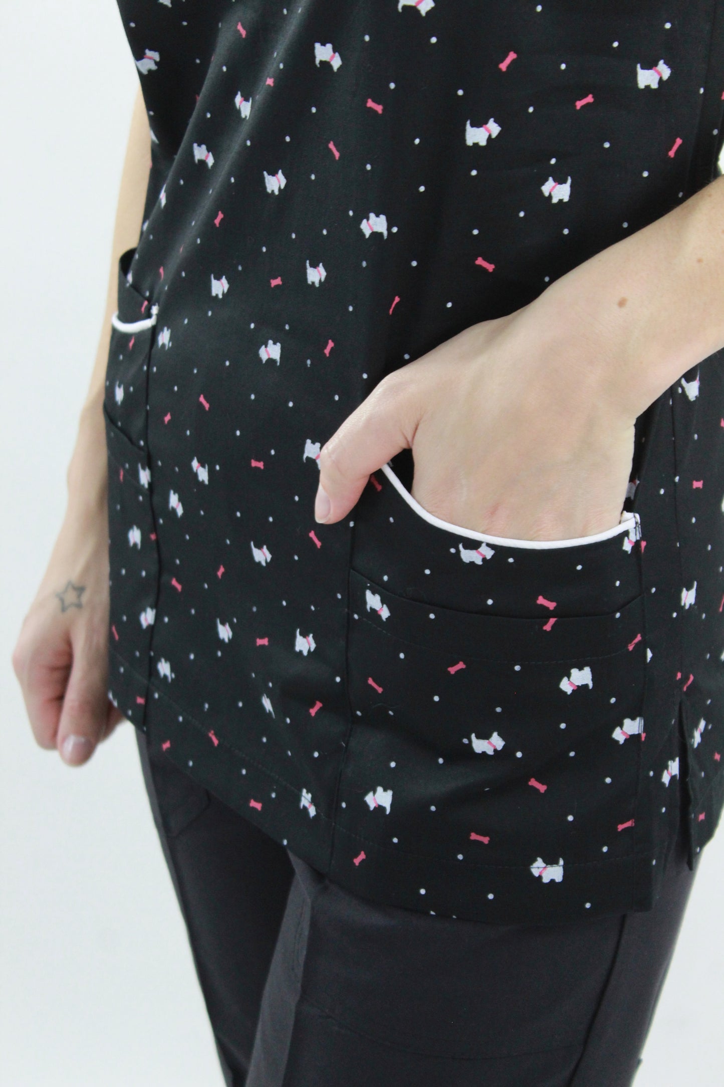 Filipina Médica Dama Primavera Negro de Perros