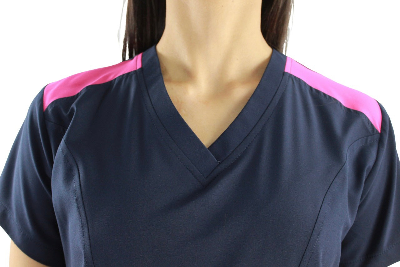 Filipina Médica Dama Lucía Marino con Fucsia